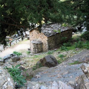 Agios Nikolaos church, in the middle of Samaria gorge
